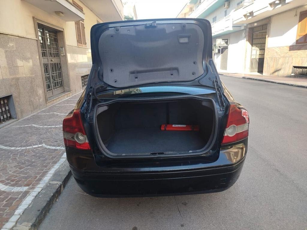 Volvo S40