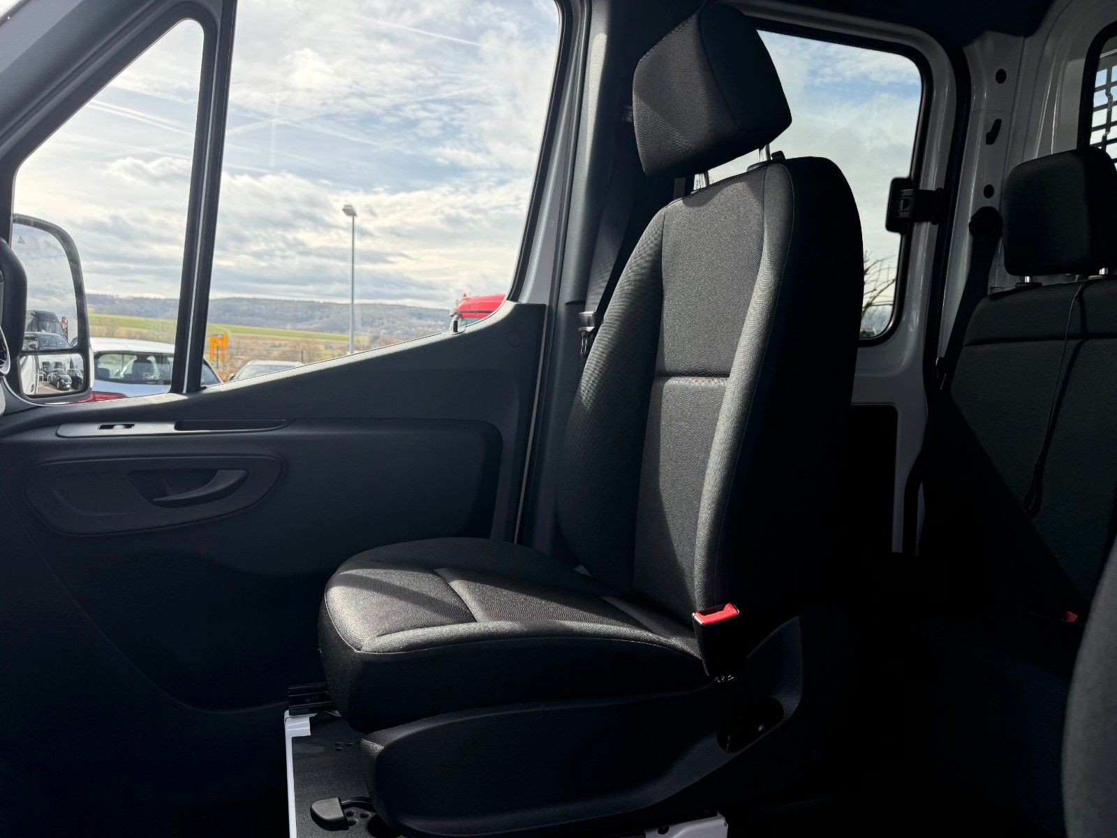 Fahrzeugabbildung Mercedes-Benz Sprinter 317 CDI 9G 4325 AHK3,5to Klima Kamera