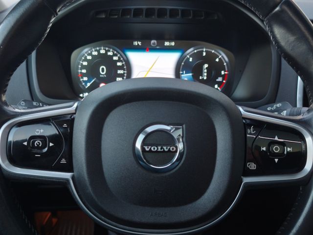 Volvo XC90 Momentum AWD*Vollausstattung*AHK*7-Sitzer*