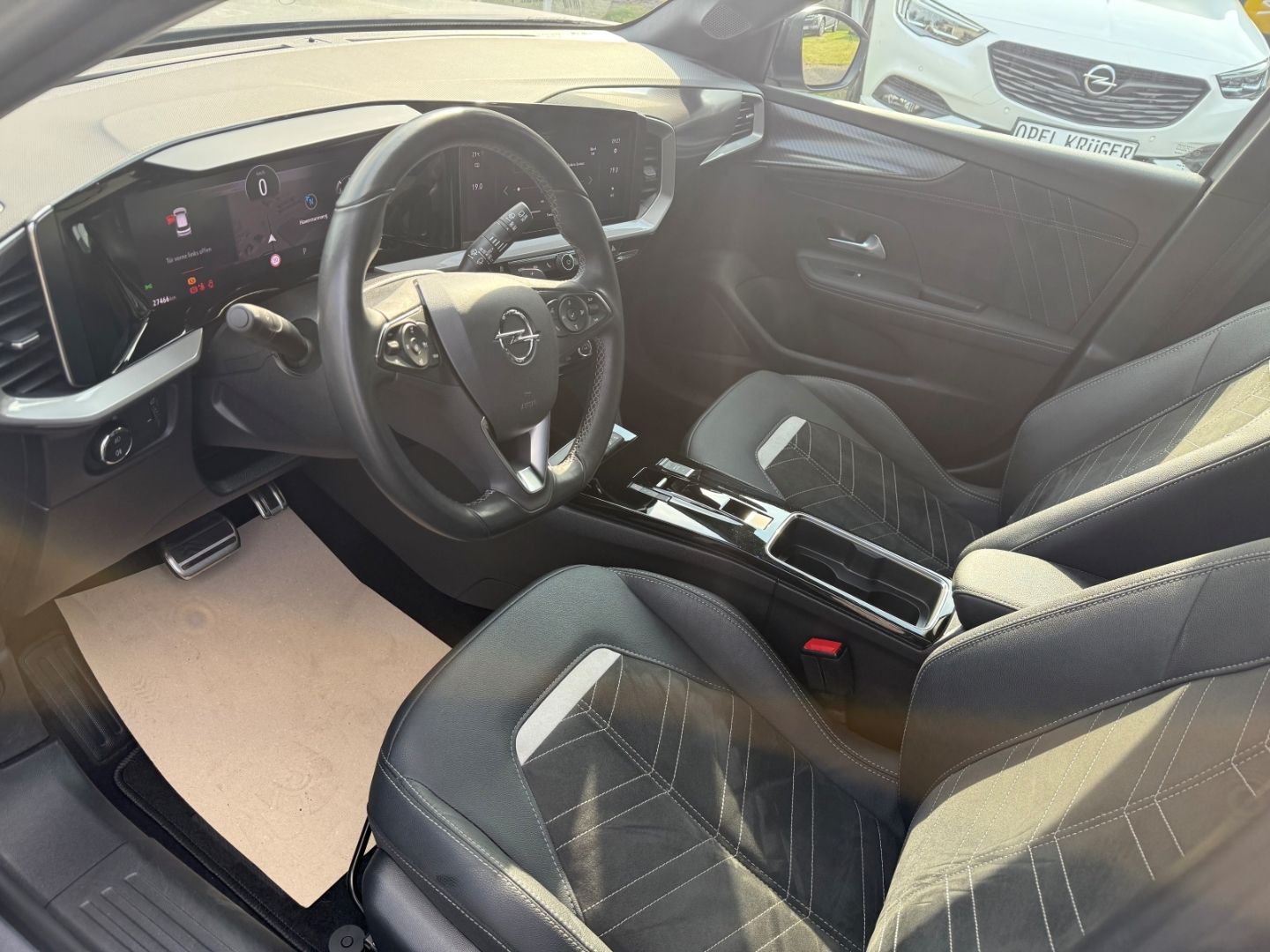 Fahrzeugabbildung Opel Mokka Ultimate 1.2 Turbo Leder+Kamera+Sitzheizun
