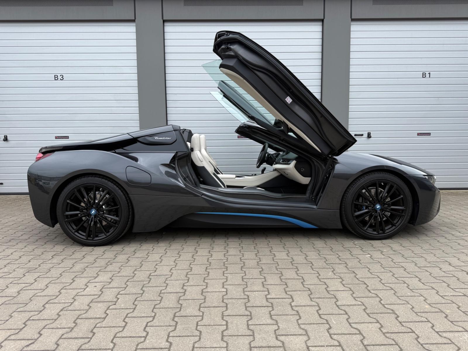 BMW i8 Roadster First Edition+limited+ONE / 200!!!