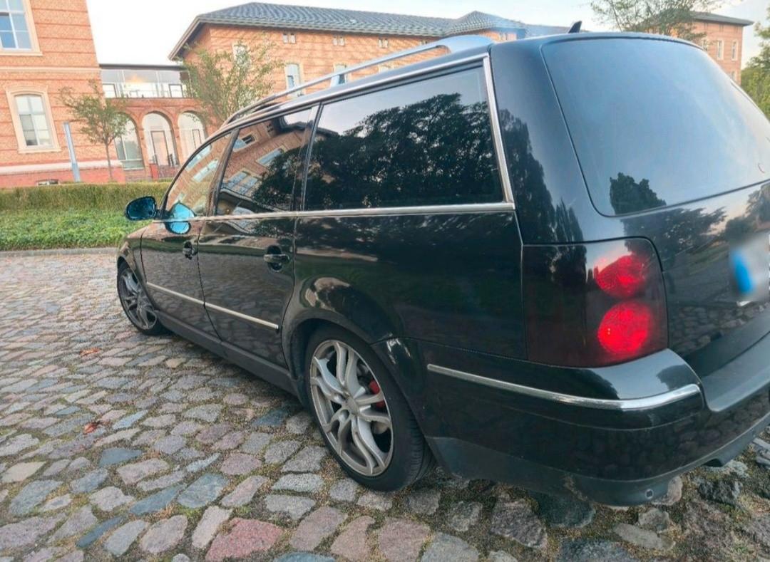 Volkswagen Passat 2004 — engine 2.771 cm³, 193 HP (142kW)