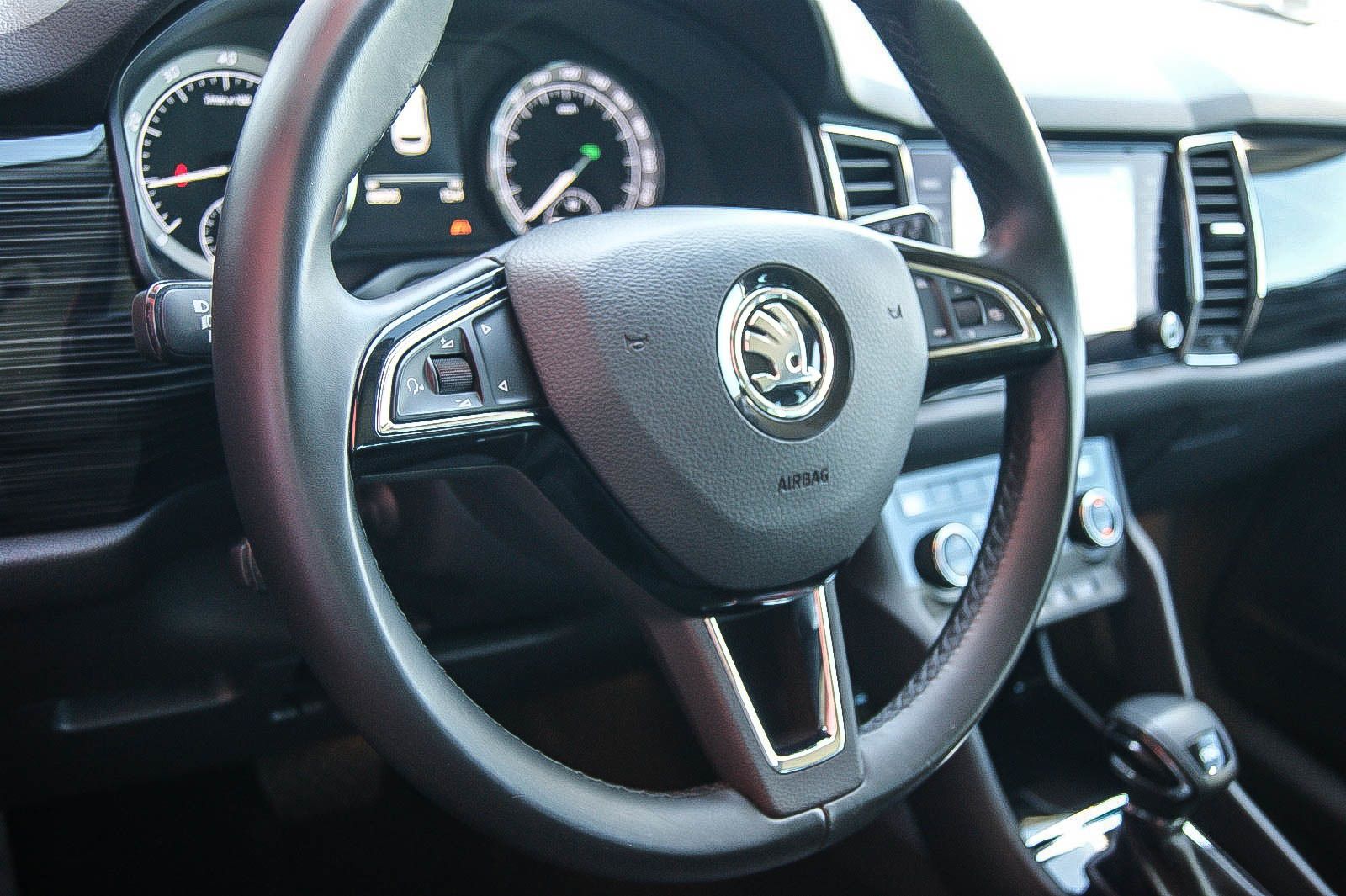 Fahrzeugabbildung SKODA Kodiaq 15TSI  STYLE 7-SITZER KAMERA NAVI LED ACC