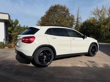 صورة 5 لـ 2014 Mercedes-BENZ GLA