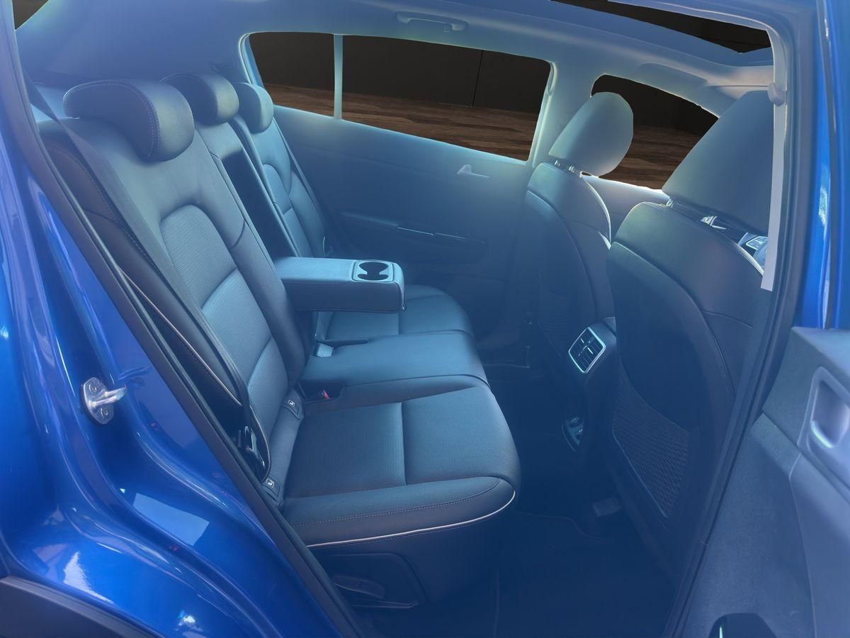Sportage Platinum Edition 4WD PANO NAVI LED