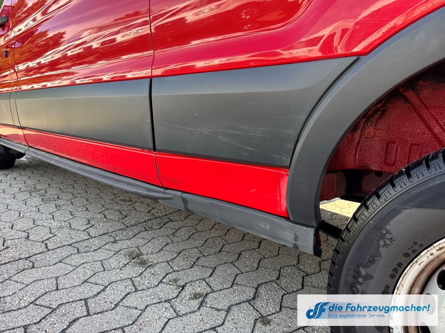 Fahrzeugabbildung Ford Transit Kombi 350 L3 2.2 TDCi DPF *4388 *KLIMA