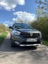 Dacia Dokker TCe 115 Stepway Celebration Stepway C... - Dacia Unfallwagen
