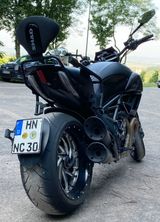 Ducati Diavel - DUCATI SCHWARZ