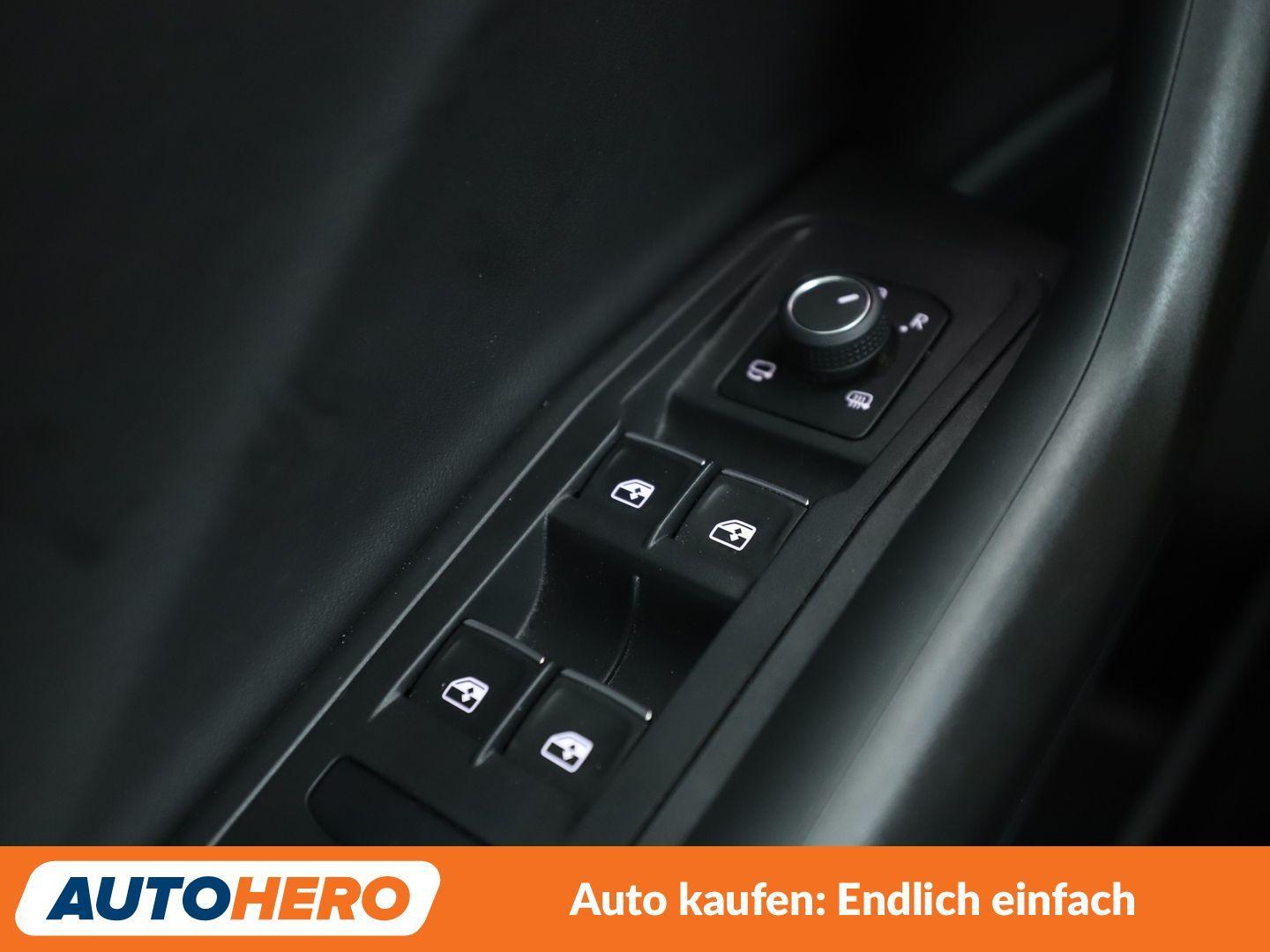 Volkswagen T-Roc 1.5 TSI ACT R-Line Aut.*NAVI*LED*ACC*SPUR*