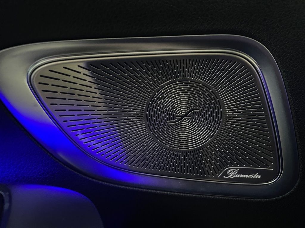 Fahrzeugabbildung Mercedes-Benz C 300 d AMG ACC SDHZ Sitzklima HUD LED Sport DAB