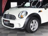 MINI Cooper 1.6 Cabrio Sitz-Hz/Klimaaut/2.Hand/PDC - MINI Cooper Cabrio aus 2011