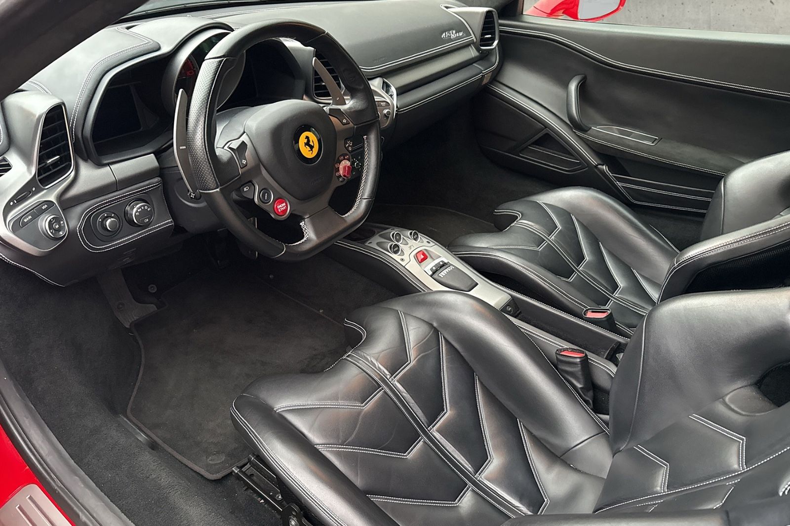 Fahrzeugabbildung Ferrari 458 Italia*dt. Auto*Racing Seats*PDC