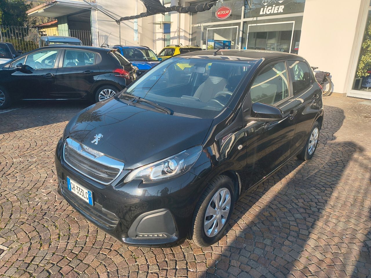 PEUGEOT 108