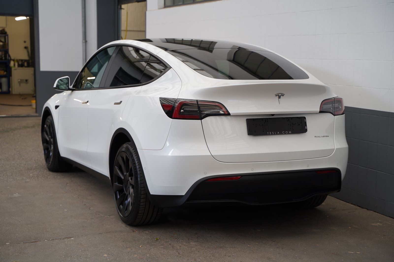 Tesla Model Y Long Range AWD 20-Zoll foto 7