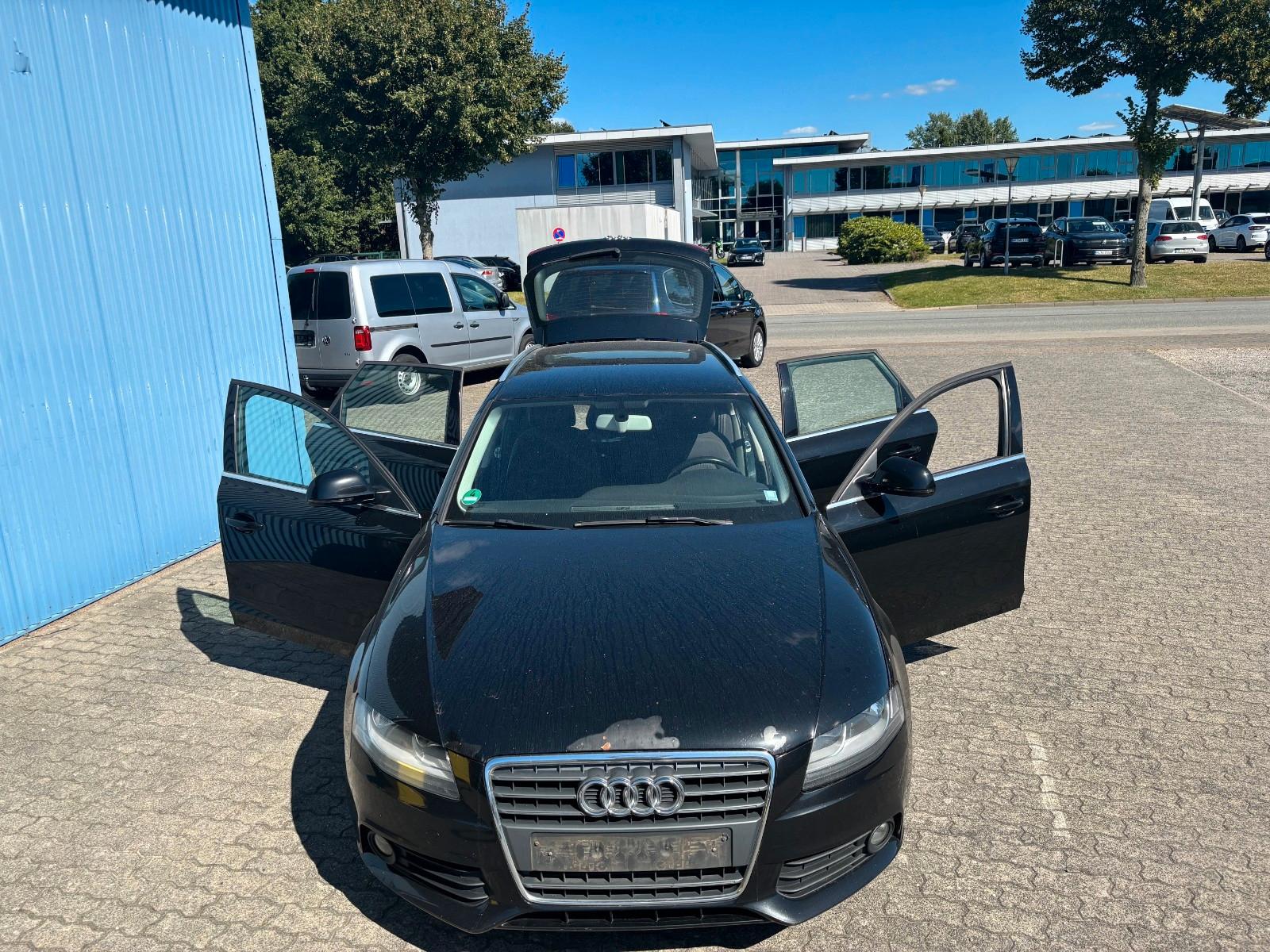 Audi A4 2009 — photo 10