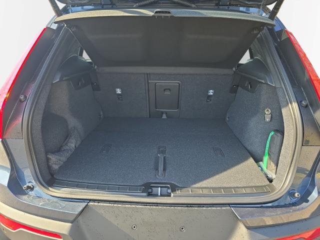 Volvo XC40 B3 Mild-Hybrid Ultra Black Edition 360° Kam