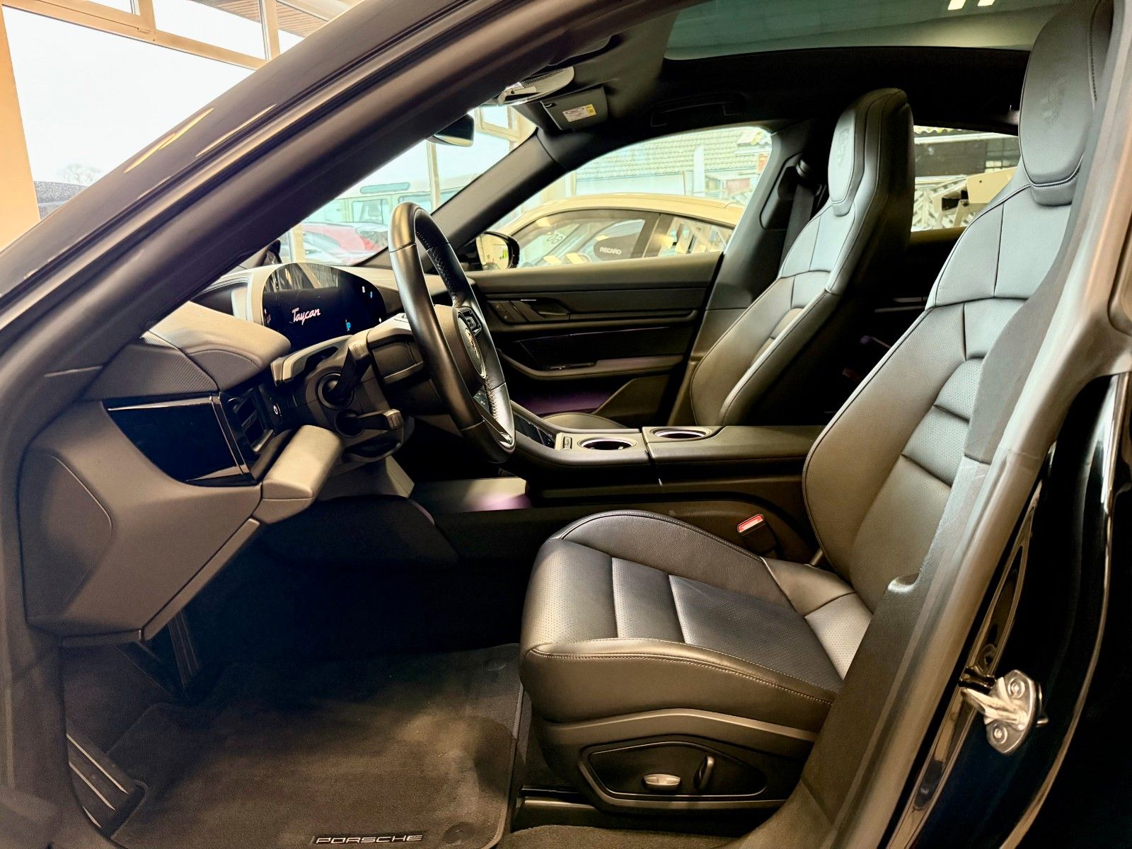 Fahrzeugabbildung Porsche Taycan Performance Panorama/SportChrono/WP