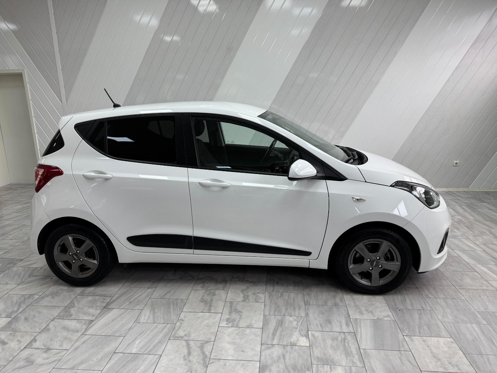 Hyundai i10 1.2 Passion 8x bereift