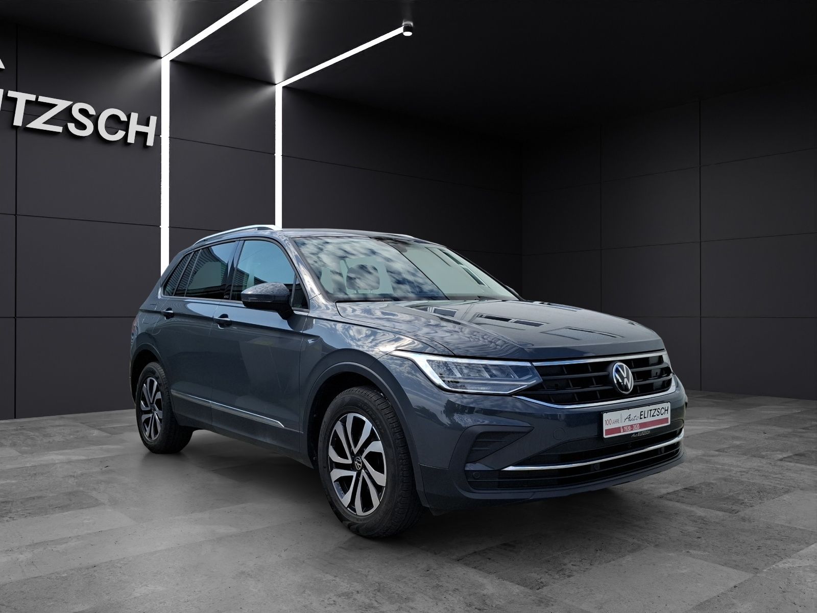 Fahrzeugabbildung Volkswagen Tiguan TDI Active LED Navi ACC Beifahrers. klapp