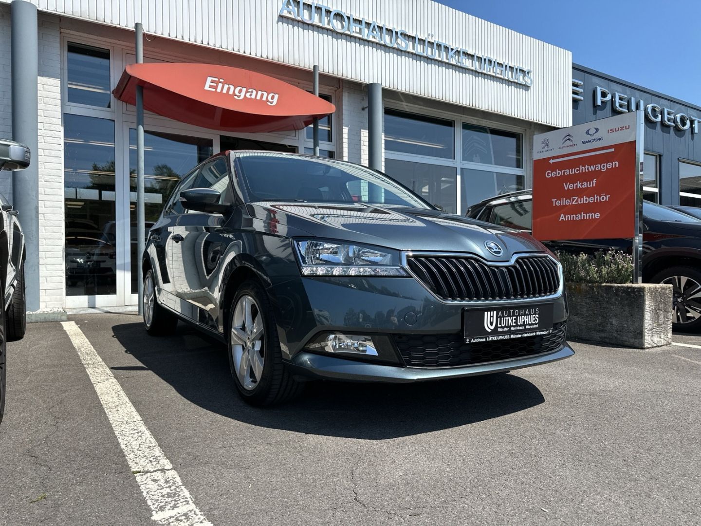Fahrzeugabbildung SKODA Fabia Cool Plus 1.0 DAB Tel.-Vorb. PDC Alu Klima