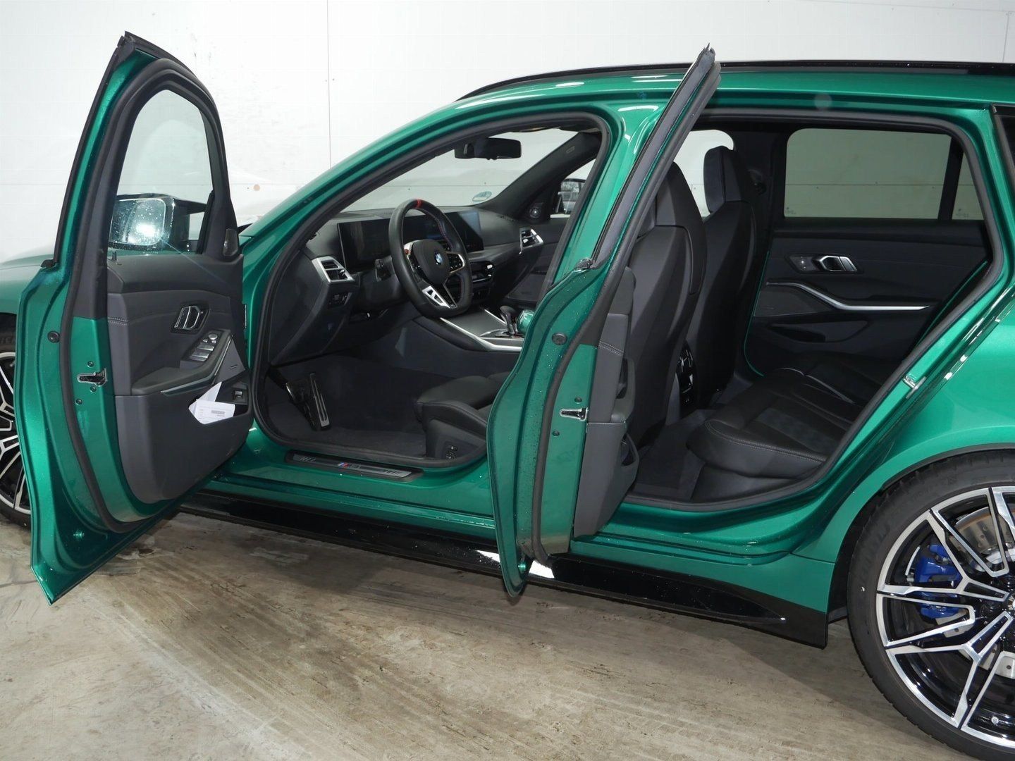 Fahrzeugabbildung BMW M3 Competition M Sportsitze, Harman Kardon, Dach