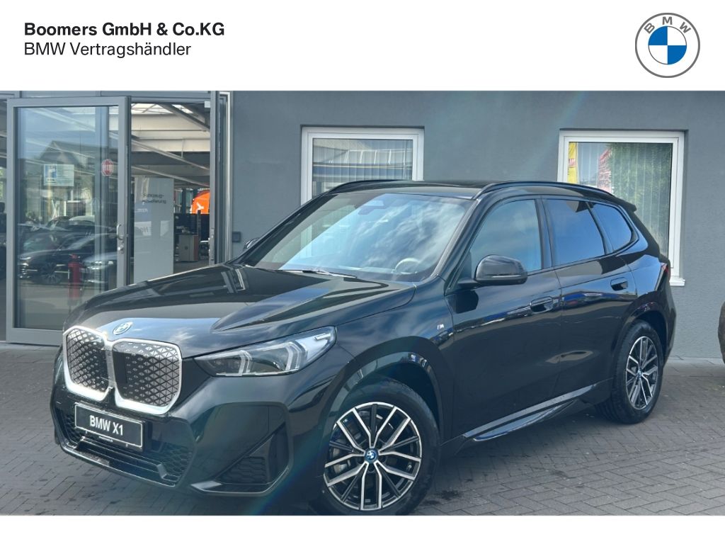 BMW iX1