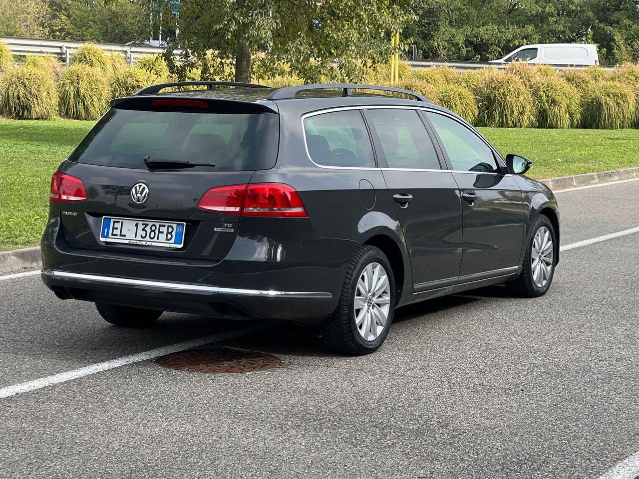 Volkswagen Passat 2011 — двигун 1.598 cm³, 105 HP (77kW)