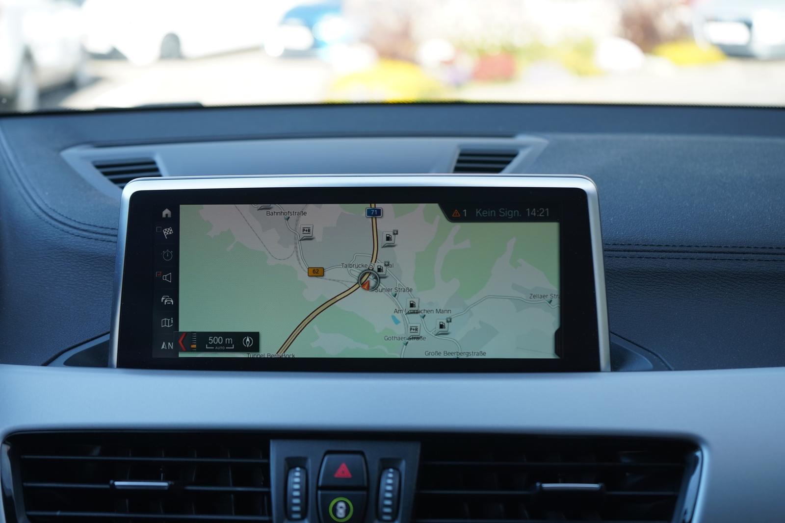 BMW X2 sDrive 20 i LED Navi Tempomat DAB Sitzheizung, миниатюра 15