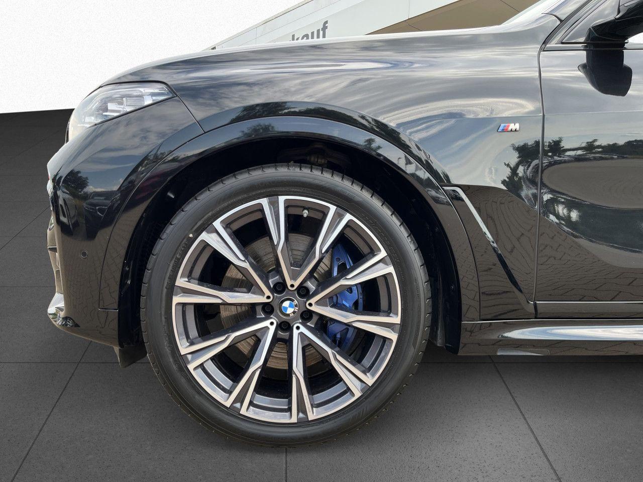 BMW X7 M50i HUD H/K SoftCl 360° SkyLo AHK KomfSi