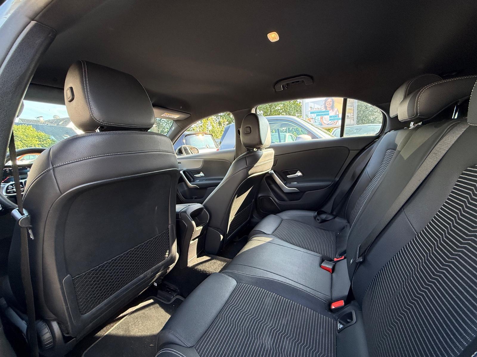 Mercedes-Benz 180 A180 AUTOMATIK*LED*AMBIENTE*SOUNDSYSTEM*, миниатюра 22