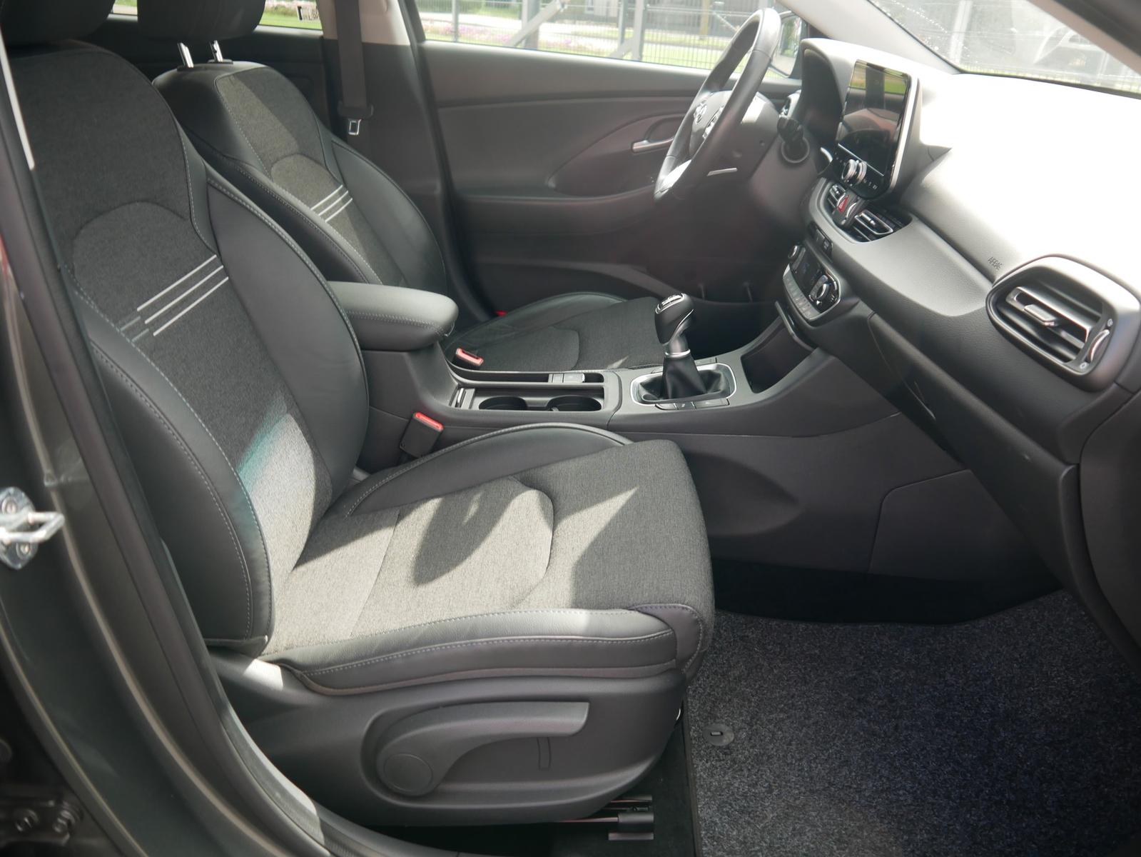 Hyundai i30 1.5 Prime Mild-Hybrid LED Navi Kamera