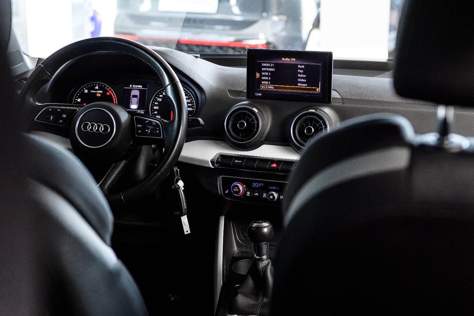 Fahrzeugabbildung Audi Q2 sport 1.6 TDI +LED +Bluetooth