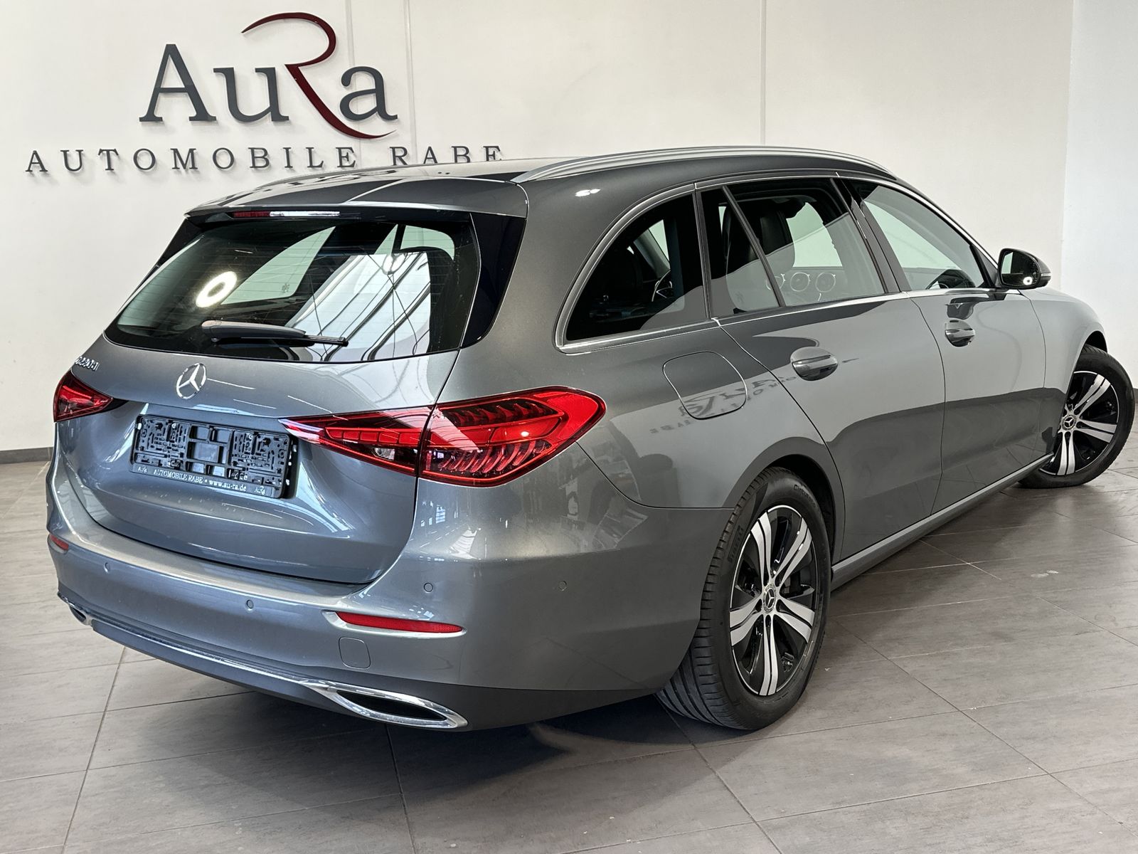 Fahrzeugabbildung Mercedes-Benz C 220d T Avantgarde NAV+LED+360°+CARPLAY+VC+DAB