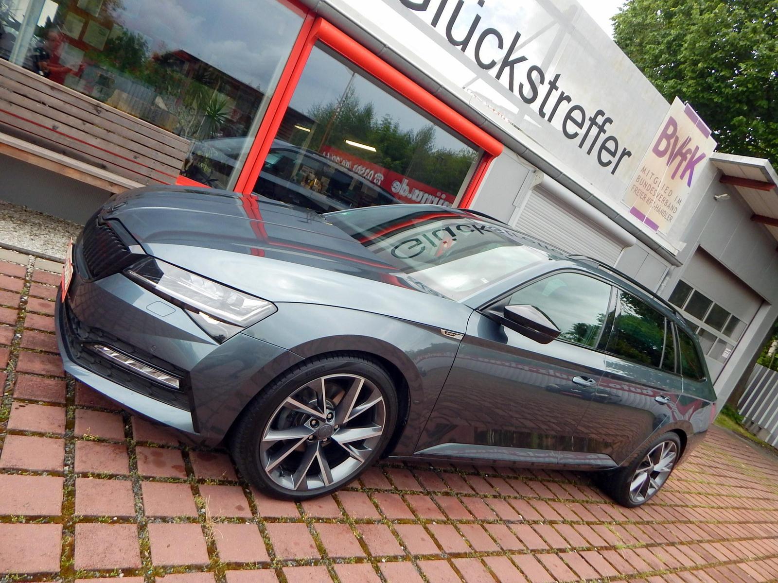 Skoda Superb Combi Sportline STANDHEIZ. MATRIX CANTON