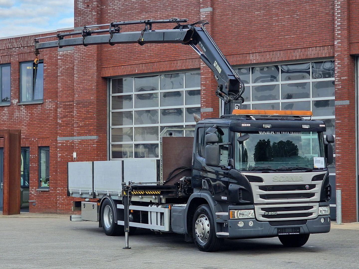 Scania P250 4x2 - XS 122 E-4 HiDuo Crane / Grua with re