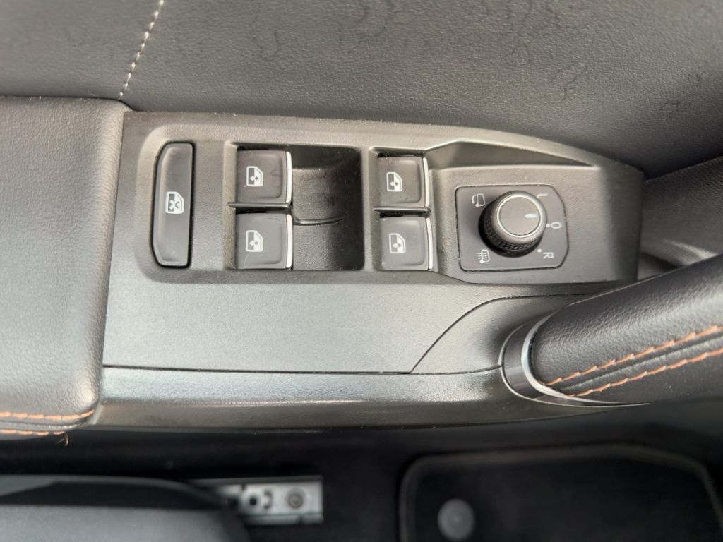 Fahrzeugabbildung CUPRA Formentor AHK, NAVI, Apple CarPlay / Android Aut