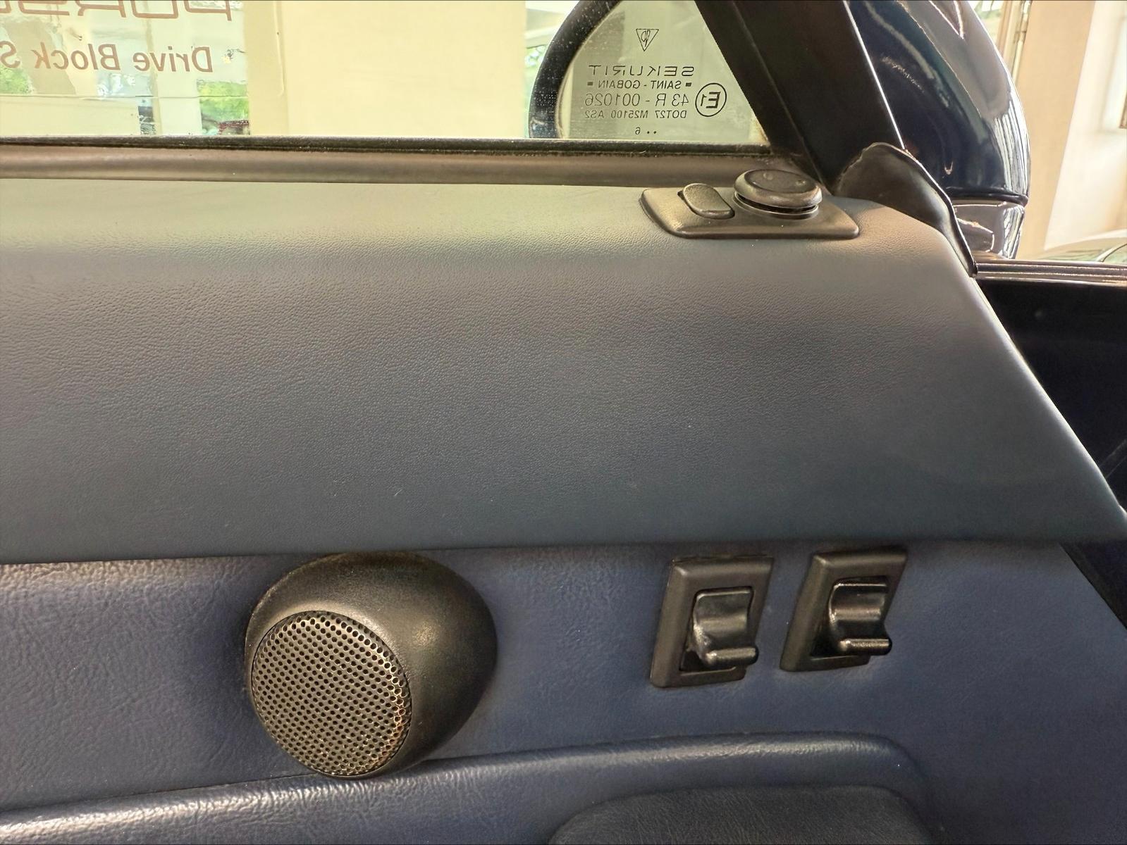 Porsche 993 Carrera Cabriolet *Schalter*Leder*Klima*