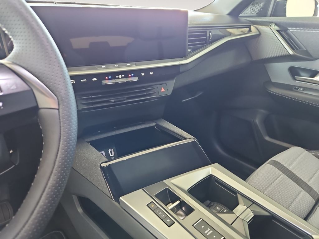 Fahrzeugabbildung Opel Grandland 1.2 DI Hybrid 48 V Automatik GS