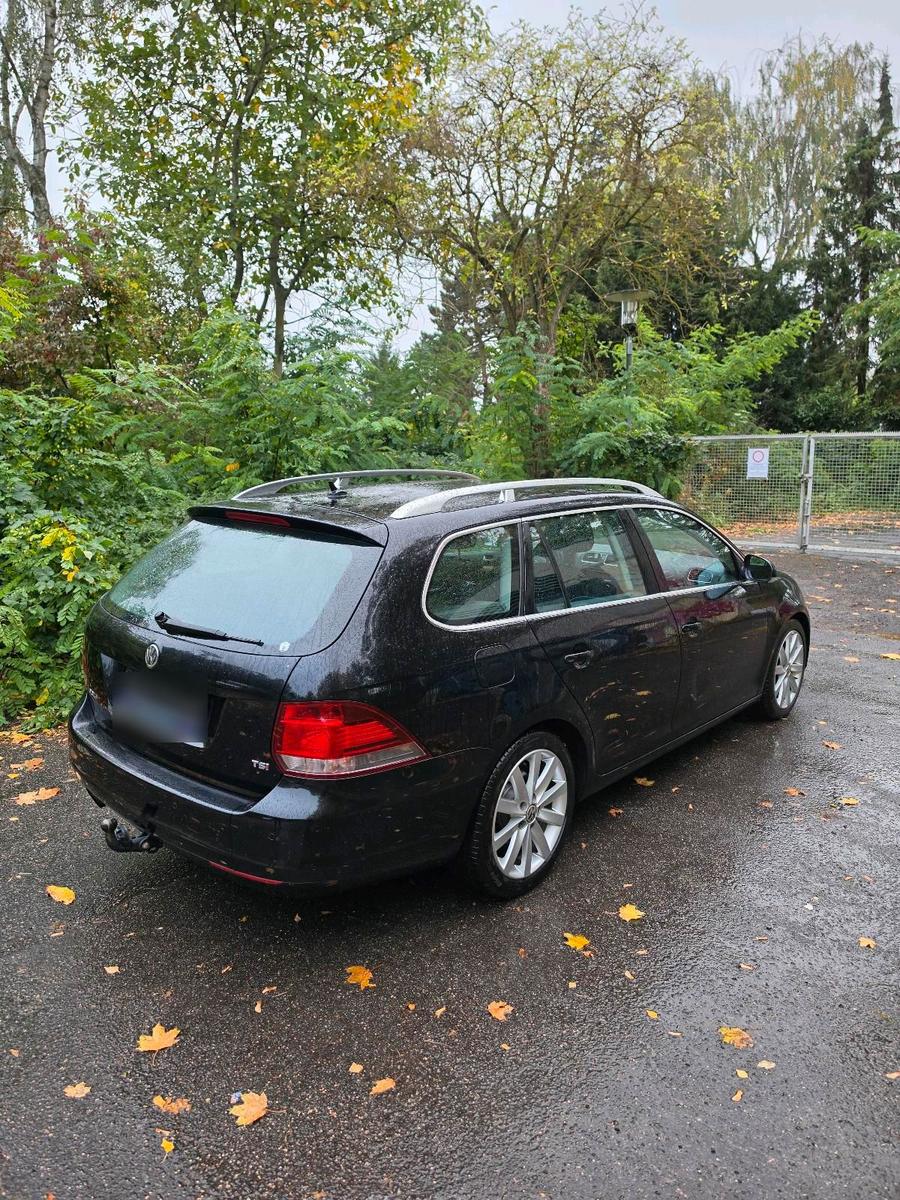 Volkswagen Golf 2011 — photo 8