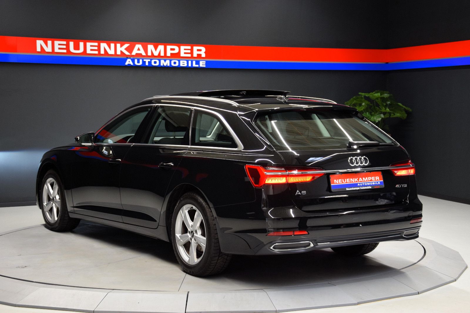 Fahrzeugabbildung Audi A6 Avant 40 TDI sport Pano ACC LED Sitzheiz DSP