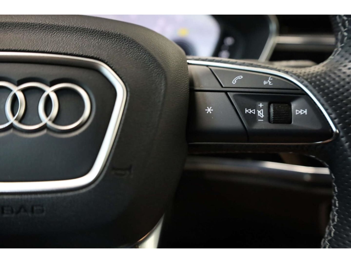 Audi Q3 45 TFSI e S line AHK/Pano/Matrix/NAV/Sonos foto 16