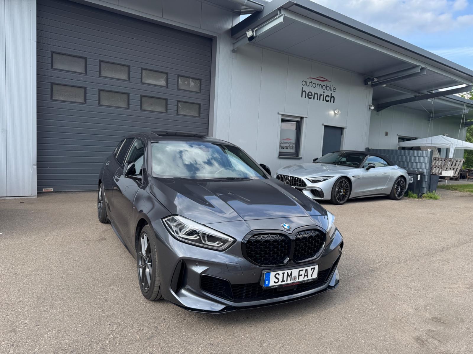 BMW M135 i xDrive,Performance,Pano,Schiebedach,H&K