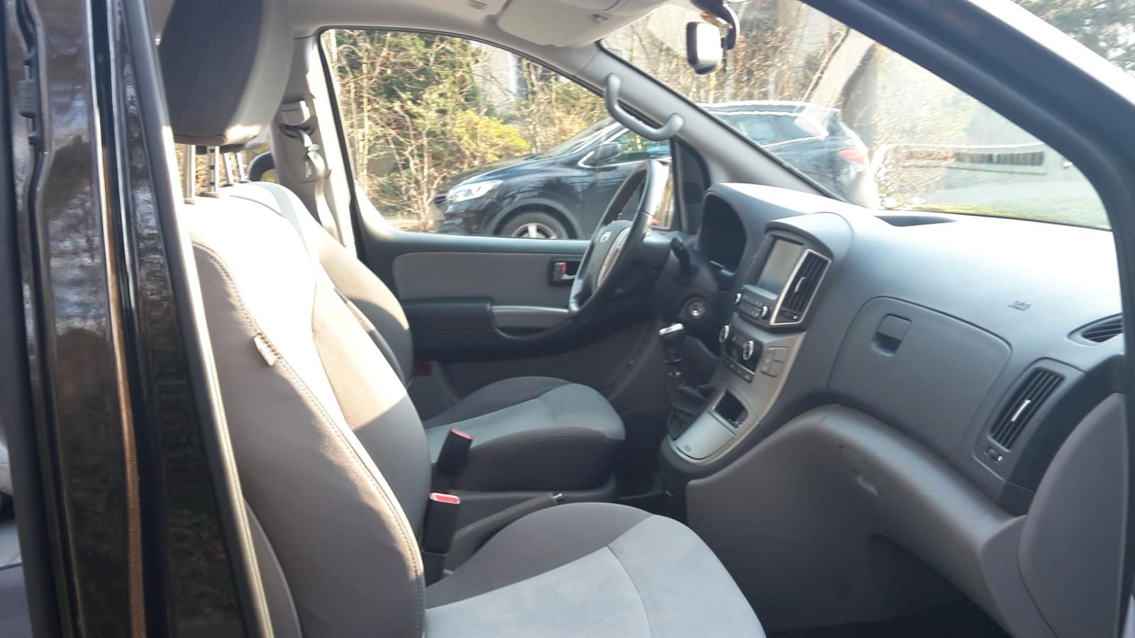 Hyundai H-1 8-Sitze 