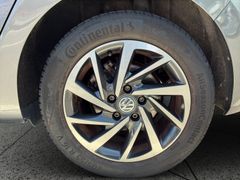 Volkswagen Golf VII Sportsvan 1.2 TSI BMT Sound