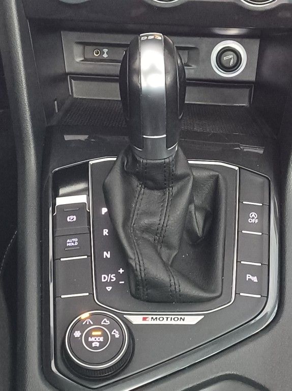 Fahrzeugabbildung Volkswagen Tiguan 2.0 TDI 4Motion DSG Join Sthzg, Navi, ACC
