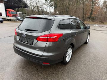 Ford Focus - 4