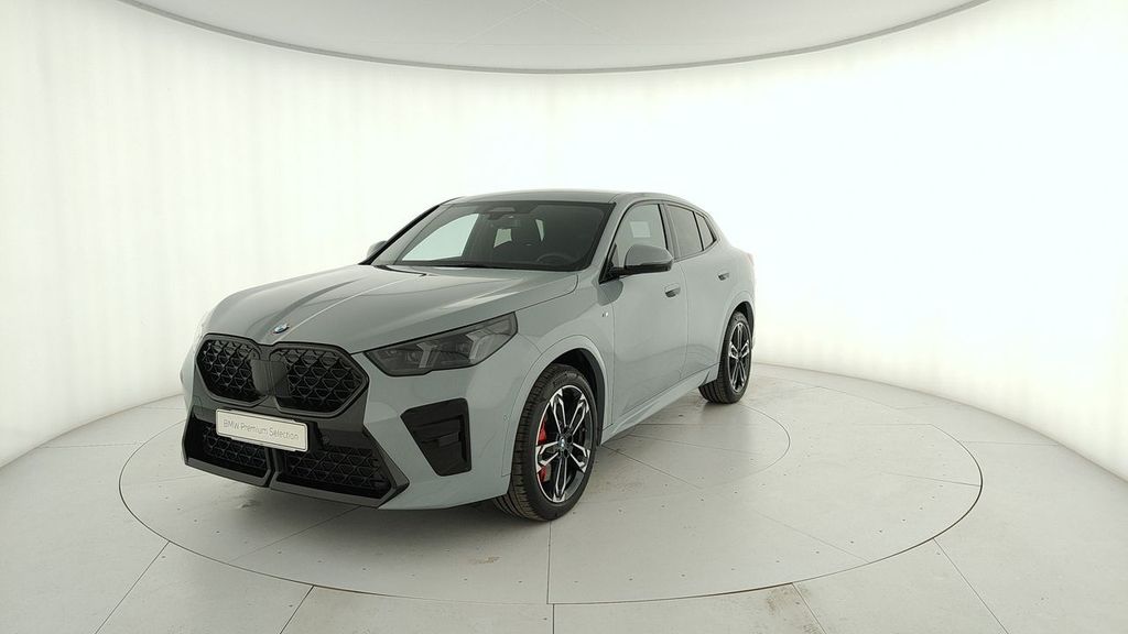 Image of BMW X2