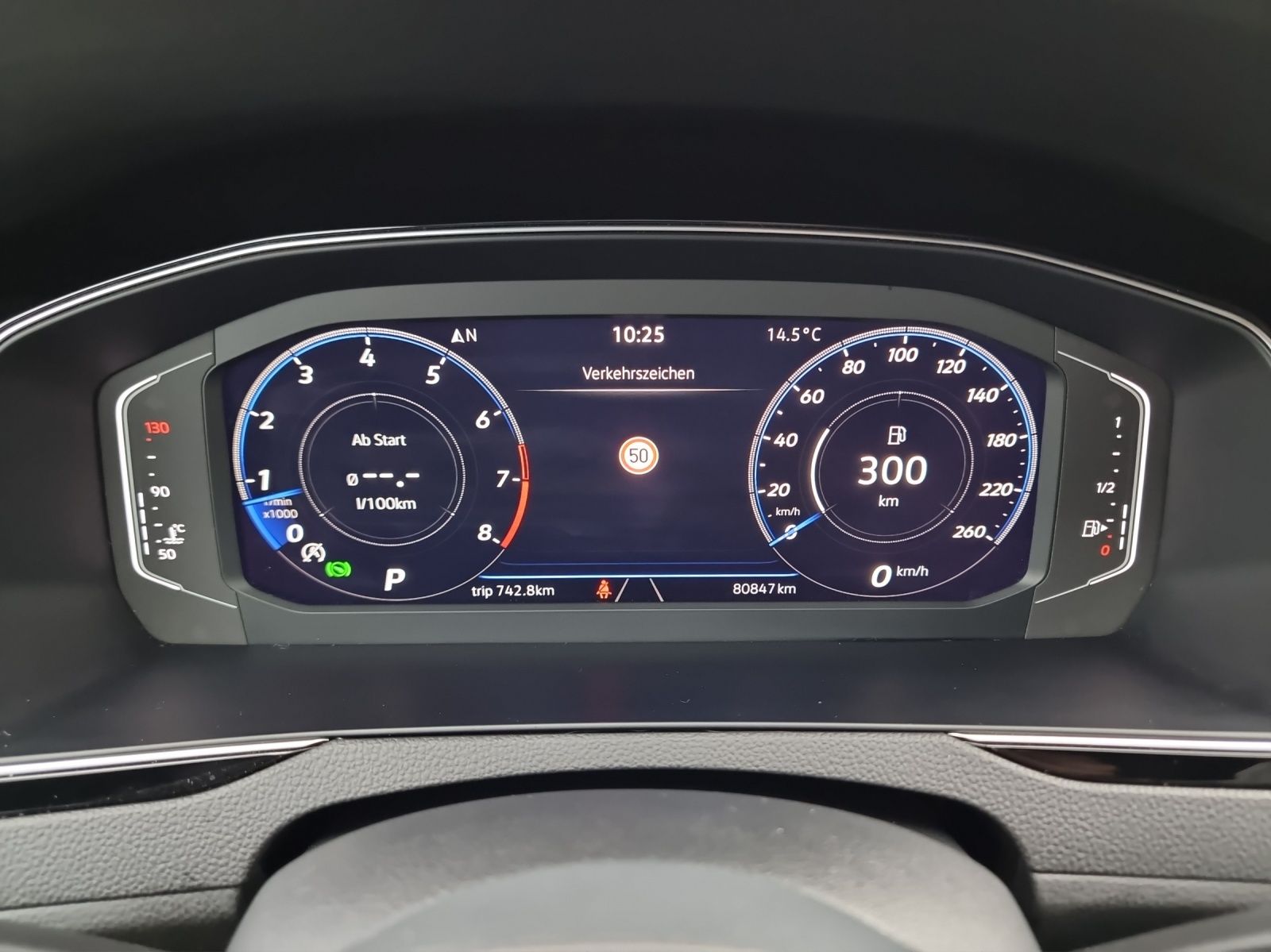 Fahrzeugabbildung Volkswagen Passat Variant TSI Elegance DSG Matrix Navi AID