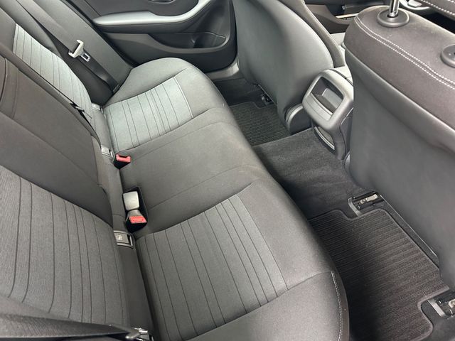 Fahrzeugabbildung Mercedes-Benz C 180 Automatik+Navi+SHZ+Allw.LM+BT+PDC+1.Hand