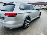 Volkswagen 2.0 TDI R-Line BMT/Start-Stopp 4Motion Highline - gebrauchte VW Passat Variant aus dem Jahr 2016